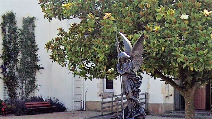 El Consejo de Estado francs ordena retirar una estatua de San Miguel en Sables-d'Olonne