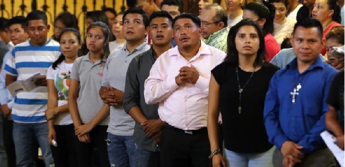 Se desploma el nmero de hispanos que se identifican como catlicos en Estados Unidos