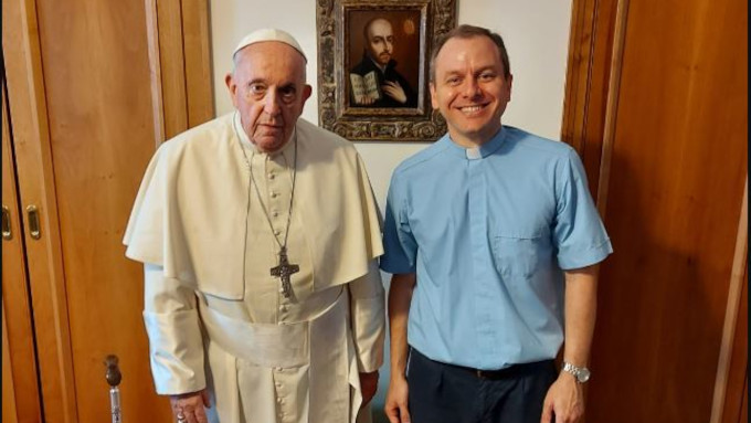 El sacerdote Daniel Pellizzon ser el nuevo secretario personal del papa Francisco