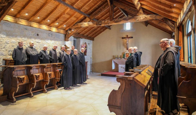La Abada de Sainte-Marie de la Garde se queda pequea, los benedictinos tradicionalistas franceses tienen que ampliarla