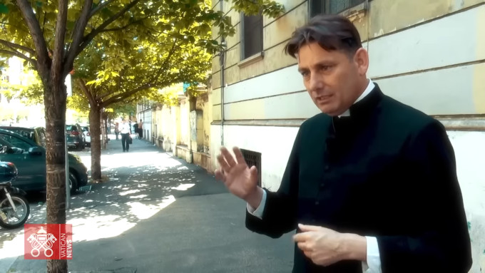 Atacan al sacerdote italiano Antonio Coluccia, conocido por rescatar a jvenes de la droga y de la mafia