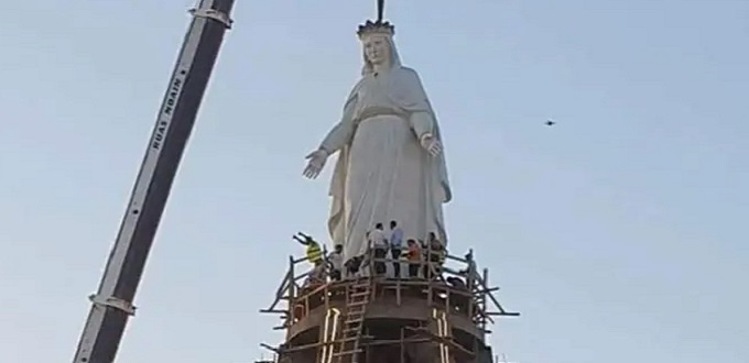 La estatua de la Virgen Mara ms grande de Egipto se alza en Iglesia de Asiut