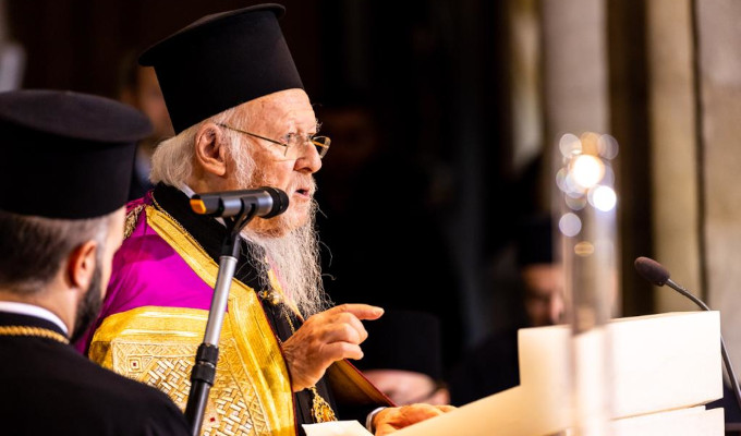El Patriarca Bartolom asegura haber pedido a los obispos rusos que dejen de alentar la guerra en Ucrania
