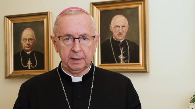 Mons. Gadecki advierte que la enseanza de la Iglesia no puede cambiar de un pas a otro