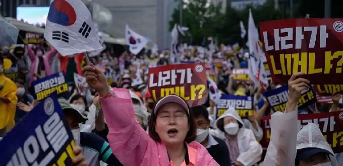 Cristianos presbiterianos coreanos encarcelados por impedir la demolicin de una iglesia