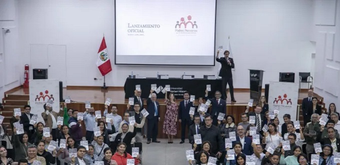 Nace en Per Padres Peruanos, una plataforma que promueve la libertad de los padres para educar a sus hijos