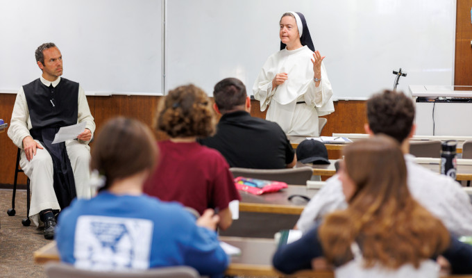 La Universidad de Dallas contar con un convento de Hermanas Dominicas de Santa Cecilia