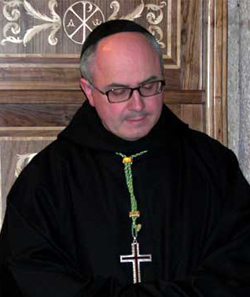 El Arzobispo de Pamplona-Tudela preside la bendicin de Juan Manuel Apestegua, nuevo Abad del monasterio de Leyre