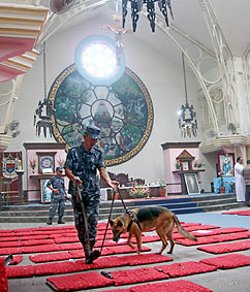 Mueren dos jvenes catlicas en un atentado con bomba contra su iglesia en Nepal