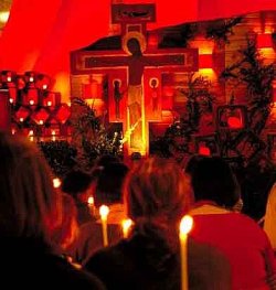 El cardenal Amigo clausura el encuentro de jvenes de Taiz en Sevilla