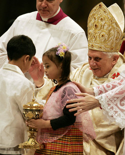 Benedicto XVI reclama 
