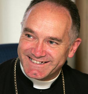 Mons. Fellay ya sabe lo que el Papa quiere para que la FSSPX vuelva a la comunin plena con la Iglesia