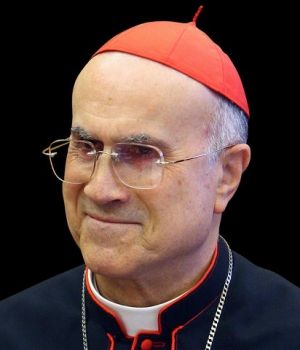 El cardenal Bertone defiende en Al Jazeera los derechos de los cristianos en los pases musulmanes