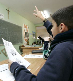 Los padres de alumnos no estn de acuerdo con pasar un rodillo por encima de las creencias de la inmensa mayora de la poblacin espaola