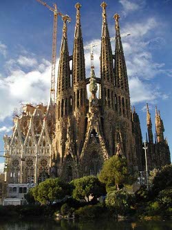 La Sagrada Familia de Barcelona ser el emblema del Consejo Pontificio para la Nueva Evangelizacin