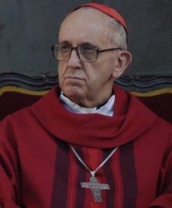 Cardenal Bergoglio: Dios nos libre de la tentacin de convertirnos en clrigos de estado