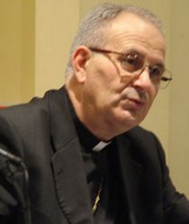 Monseor Crepaldi clausura el curso de Doctrina Social en Madrid con una conferencia sobre Caritas in veritate