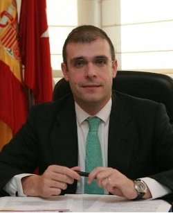 El Defensor del Menor de Madrid asegura que es muy duro que sean siempre los niños quienes sufren por el divorcio de sus padres