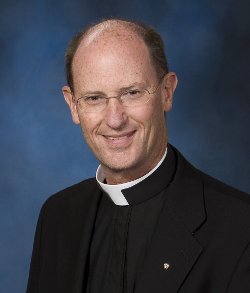 Monseñor Conley: «No se sirve nunca a la salud de la sociedad permitiendo o financiando el asesinato de vidas inocentes»