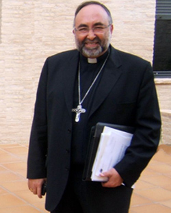 Monseñor Sanz Montes: «Me queda el recuerdo muy agradecido de gente con nombres y apellidos que me han enseñado a ser obispo»