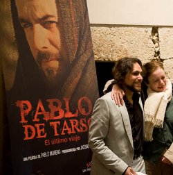 Colas en el estreno nacional de «Pablo de Tarso. El último viaje»