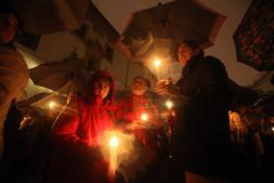 Familias cordobesas llenan la plaza de Capuchinos en defensa del derecho a la vida