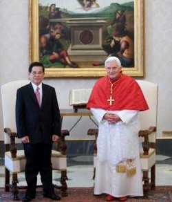 Encuentro histórico entre el Papa y el presidente de Vietnam