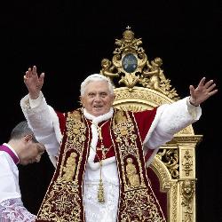 El Papa pide la paz para Tierra Santa antes de dar la bendicin Urbi et Orbi