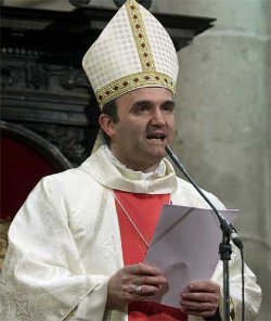 Mons. Munilla da gracias a Dios por poder ver más cercana «la ineludible y urgente disolución de ETA»