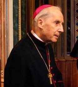 El prelado del Opus Dei aboga por una pronta beatificación del fundador de Comunión y Liberación