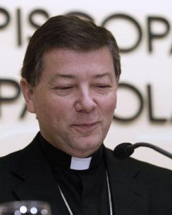 Monseñor Martínez Camino dice en Cope que el Rey sabrá adecuarse a la moral católica en relación a la ley del aborto