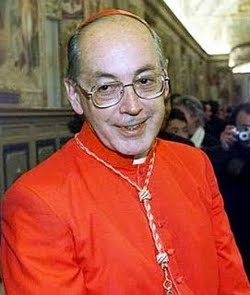 El Cardenal Cipriani asegura que es la Santa Sede con quien debe dialogar la PUCP