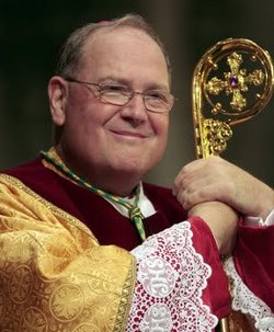 El Cardenal Dolan ironiza con las tesis progresistas sobre el Concilio Vaticano II y la Iglesia