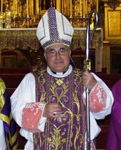 El Arzobispo de Mérida-Badajoz envía una carta de adhesión al Papa