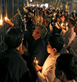 China arresta a un sacerdote católico por organizar un campamento para estudiantes en época de vacaciones