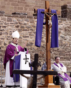 Monseñor Francisco Pérez asegura que la legislación abortiva es la mayor de las injusticias