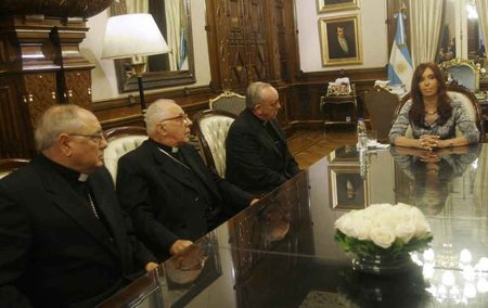 Los obispos argentinos piden a la presidenta Kirchner que se supere el estado de confrontacin institucional en el pas