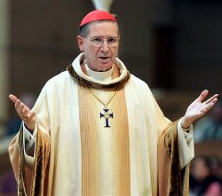 Campaña para que el cardenal Mahony no acuda al cónclave