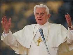 Benedicto XVI: Todo lo que es racional es compatible con lo que han revelado las Sagradas Escrituras