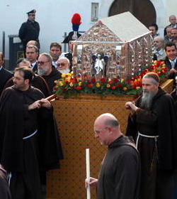 Los restos de san Po de Pietrelcina ya estn en la nueva baslica que lleva su nombre