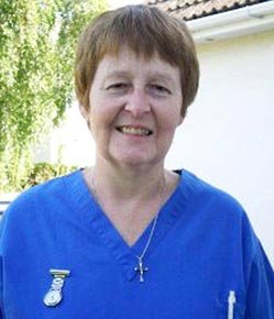 Desestiman la demanda de la enfermera britnica a la que se prohibi llevar el crucifijo en el hospital 