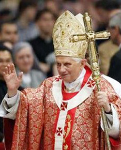 Benedicto XVI: «La Iglesia no es prisionera de fronteras políticas, raciales ni culturales»