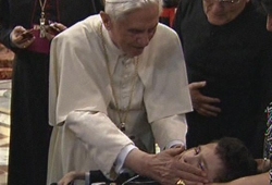 El Papa recuerda a los enfermos que el sufrimiento, el mal y la muerte no tienen la última palabra