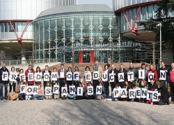 Los padres objetores a EpC presentan otras 54 demandas ante el Tribunal de Estrasburgo
