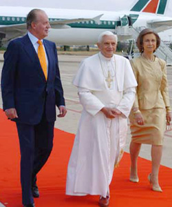 El Papa mantendr encuentros privados con los Reyes y los Prncipes de Asturias durante su viaje a Espaa