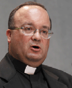 Mons. Scicluna: «Abusar de un menor conlleva una trágica herida a la misma dignidad de la familia humana»