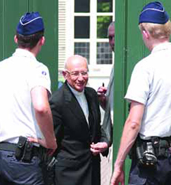 La Fiscalía de Bruselas declara excesivos los registros realizados en el Arzobispado