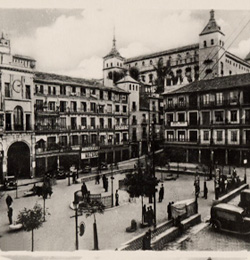 El ayuntamiento de Toledo retira las placas dedicadas a Primo de Rivera, Moscardó y Varela