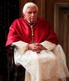 Benedicto XVI subraya la necesidad de respetar la verdad en la era de la prensa digital