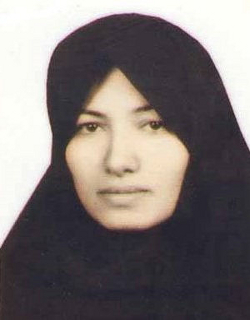 La iran Sakineh Ashtiani es condenada a recibir 99 latigazos adems de la pena de muerte